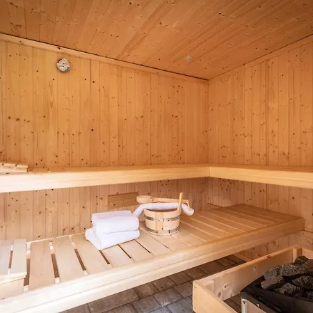 Holiday home Ferienhaeuser Kaiserluft